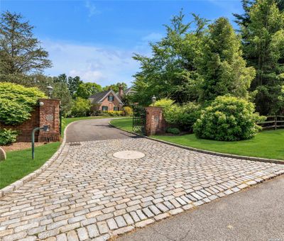 Belgian block apron and front gate | Image 3