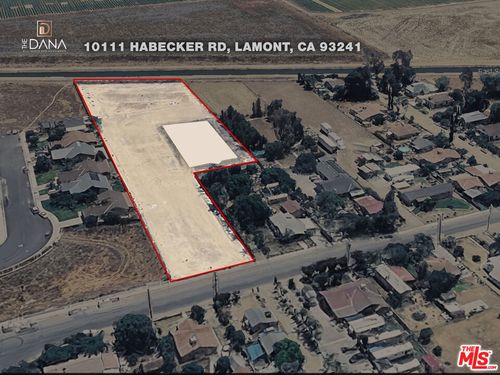 10111 Habecker Rd, Lamont, CA, 93241-1914 | Card Image