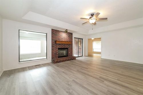 305 N Grand Fork Dr, Edmond, OK, 73003-4772 | Card Image