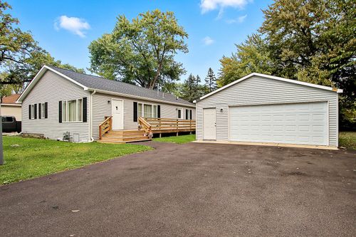 35647 N Grove Ave, Ingleside, IL, 60041-9152 | Card Image