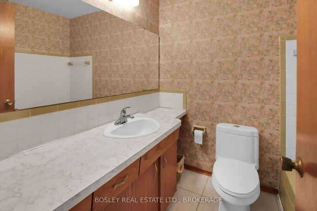 1320 Niagara Stone Rd, House other with 3 bedrooms, 2 bathrooms and 4 parking in Virgil ON | Image 15