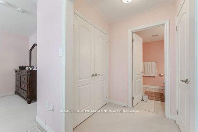 51 Prosser Cres, House attached with 4 bedrooms, 4 bathrooms and 3 parking in Sutton West ON | Image 16