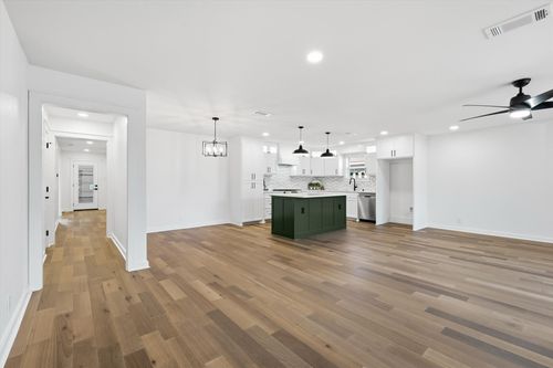 8454 Swift Ave, Dallas, TX, 75228-5846 | Card Image