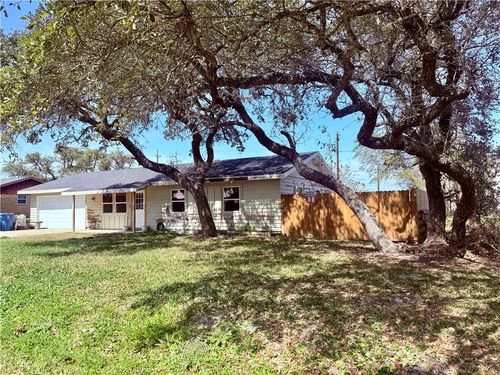 1510 W Terrace Blvd, Rockport, TX, 78382-6240 | Card Image