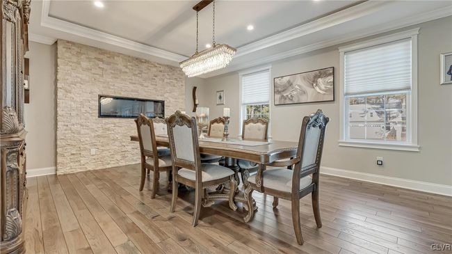 Formal Dining Room | Image 27