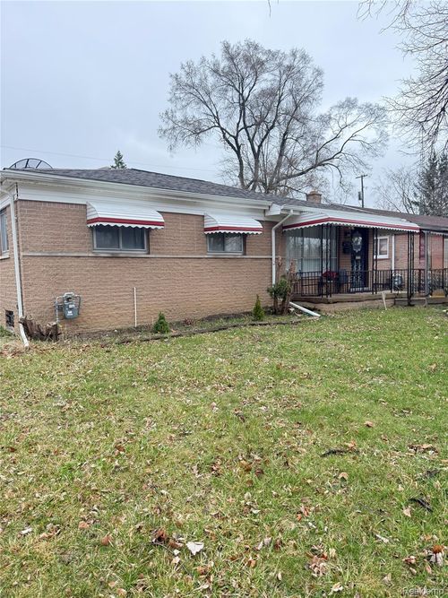 6710 Cranwood Dr, Flint, MI, 48505-1963 | Card Image