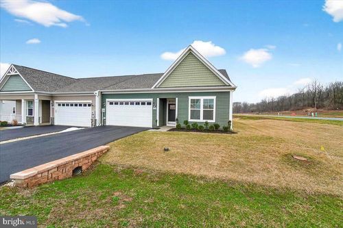 19601 Lavender Ln, HAGERSTOWN, MD, 21742-1529 | Card Image