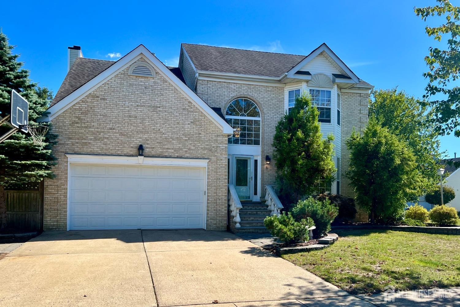 Raven Dr, Old Bridge, NJ 08857