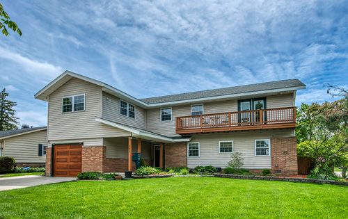 591 Sussex Court, Elk Grove Village, IL, 60007 | Card Image