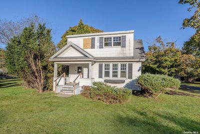 29 N Paquatuck Avenue, House other with 3 bedrooms, 2 bathrooms and null parking in East Moriches NY | Image 1