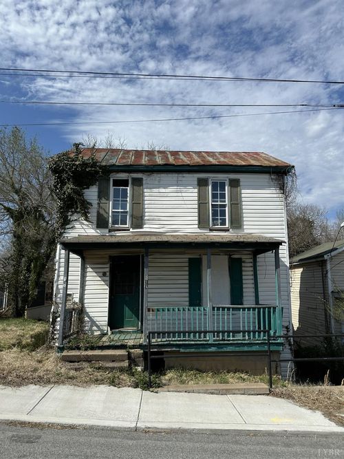 817 4th St, Lynchburg, VA, 24504-2801 | Card Image