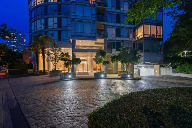 2101 - 1033 Marinaside Crescent, Condo with 1 bedrooms, 1 bathrooms and 1 parking in Vancouver BC | Image 27