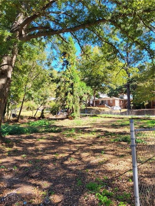 154 Stanhope Cir Nw, Atlanta, GA, 30314-2436 | Card Image