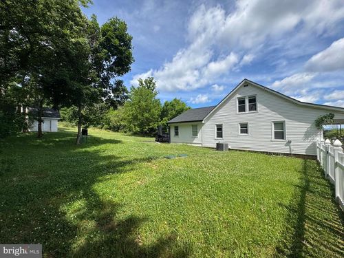 7865 Hedgesville Rd, HEDGESVILLE, WV, 25427-5418 | Card Image