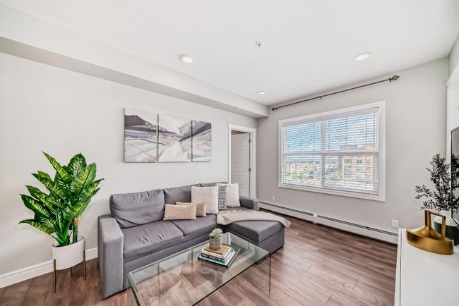 303 - 19621 40 St Se, Condo with 1 bedrooms, 1 bathrooms and 1 parking in Calgary AB | Image 4