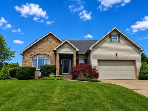 105 Sunburst Ct, Center Twp, PA, 16001 | Card Image
