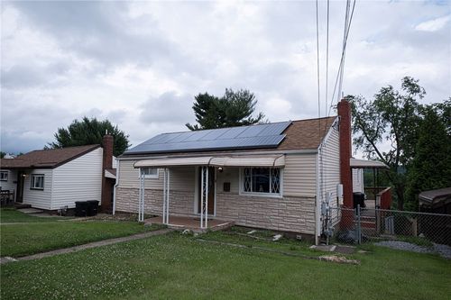 422 Oakhurst Avenue, N Versailles, PA, 15137 | Card Image