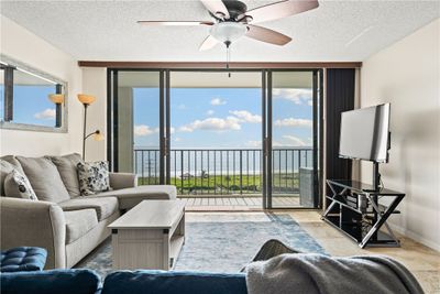 705 - 5061 N Highway A1a, Home with 2 bedrooms, 2 bathrooms and null parking in Hutchinson Island FL | Image 1