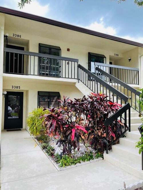 3386 Lucerne Park Dr, Greenacres, FL, 33467-2027 | Card Image