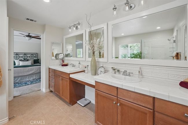 Main Bathroom | Image 24