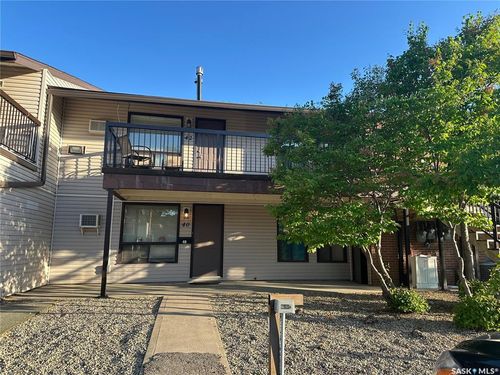 40 Gore Pl, Regina, SK, S4T7S4 | Card Image