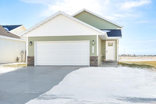 7791 Cub Creek Way, Horace, ND, 58047-5526 | Card Image