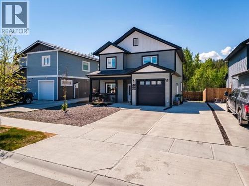 268 Keno Way, Whitehorse, YT, Y1A0S8 | Card Image