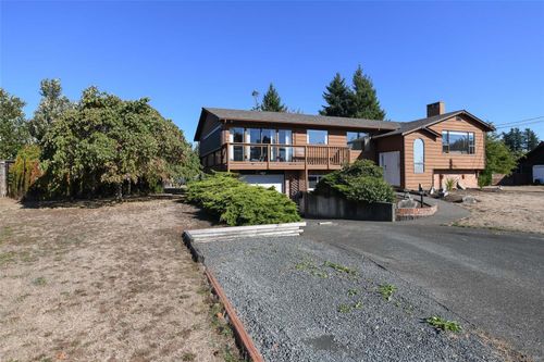 1953 Cougar Cres, Comox, BC, V9M2K4 | Card Image