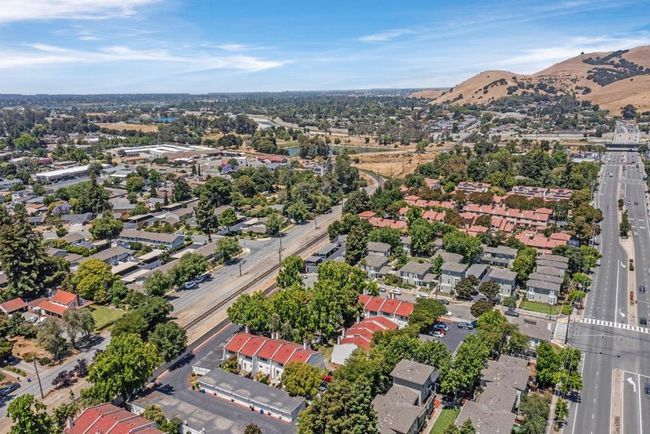 38652 Aurora Ter, Condo with 2 bedrooms, 2 bathrooms and 1 parking in Fremont CA | Image 45