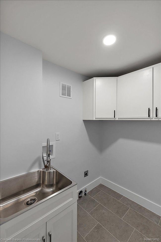 14 - 7020 Bridge Way, Condo with 3 bedrooms, 3 bathrooms and null parking in West Bloomfield MI | Image 31