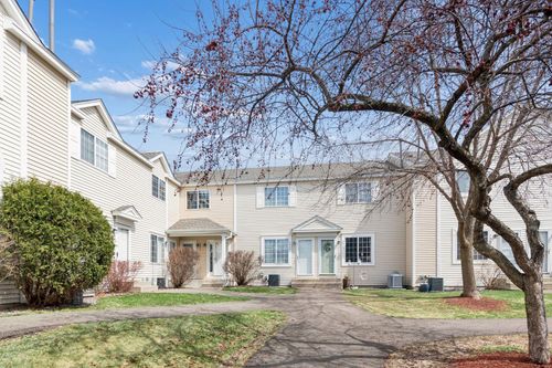 9060 Scarlet Globe Dr, Eden Prairie, MN, 55347-5266 | Card Image