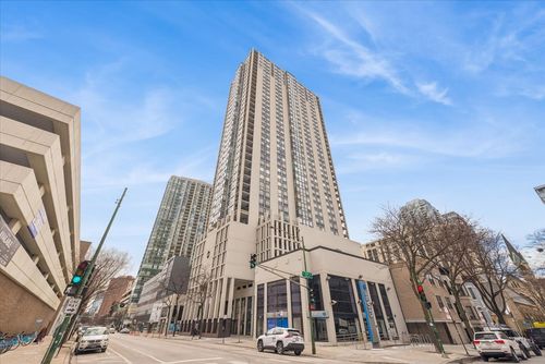 1908-1122 N Clark St, Chicago, IL, 60610-2865 | Card Image