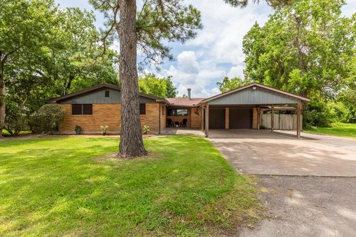 6161 Cove Dr, Groves, TX, 77619-4301 | Card Image