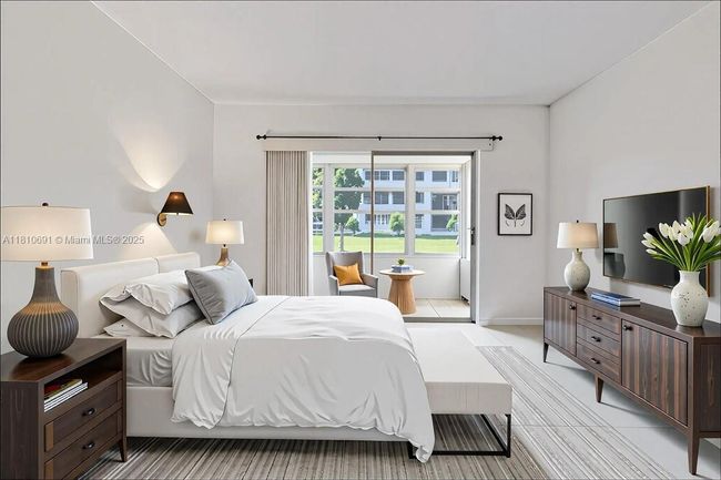 APT-109 - 2200 Park Ln, Condo with 1 bedrooms, 2 bathrooms and null parking in Hollywood FL | Image 5