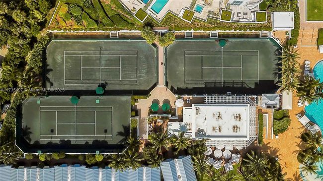 APT-1704 - 50 S Pointe Dr, Condo with 2 bedrooms, 3 bathrooms and null parking in Miami Beach FL | Image 28