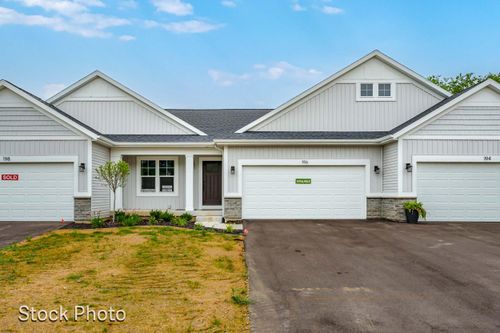 1593 N Village Cir, Kalamazoo, MI, 49009-6140 | Card Image