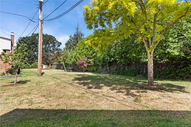 114 - 984 Dunford Ave, Townhouse with 2 bedrooms, 2 bathrooms and 2 parking in Langford BC | Image 27