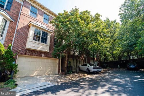 2505 Gadsby Pl, ALEXANDRIA, VA, 22311-4925 | Card Image