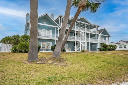 apt-101-627 S Water St, Rockport, TX, 78382-2563 | Card Image