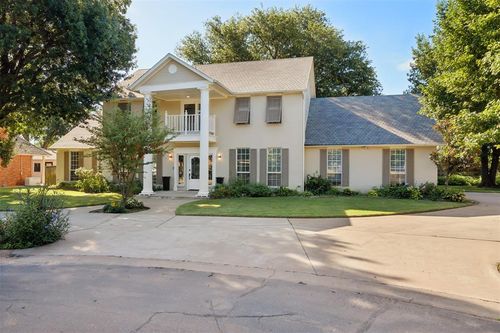 4004 Stonebridge Cir, Yukon, OK, 73099-3215 | Card Image