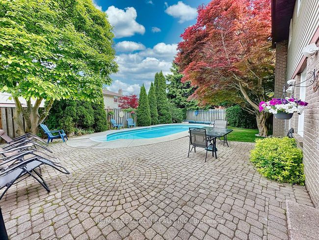 17 Colvin Cres, House other with 5 bedrooms, 4 bathrooms and 3 parking in Thornhill ON | Image 47