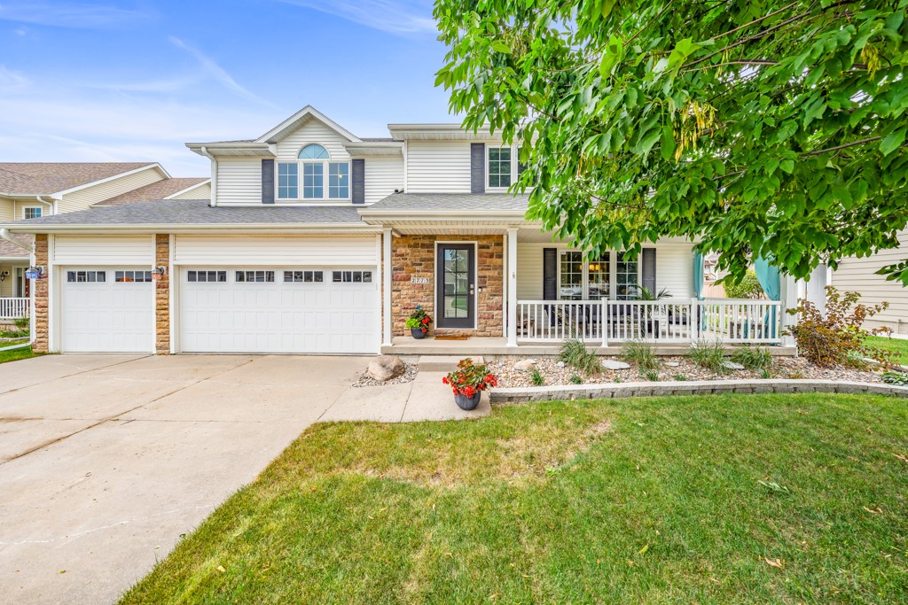 159th St, Clive, IA 50325