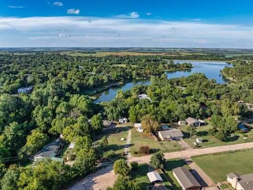 21775 E Eighth St, Hinton, OK, 73047-2152 | Card Image