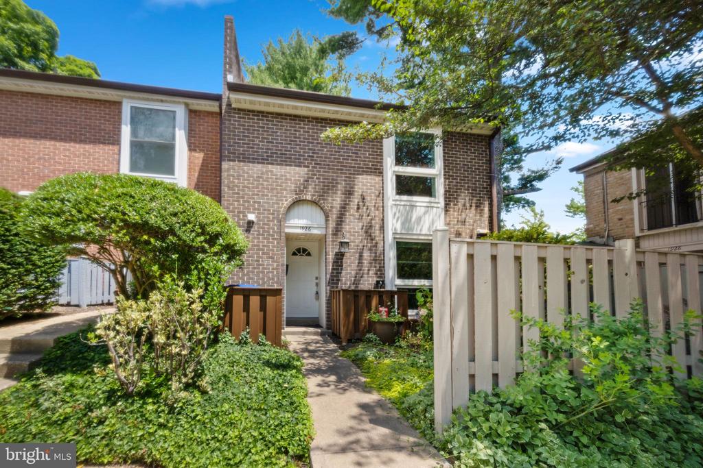 Greenhaven Dr, Baltimore, MD 21209