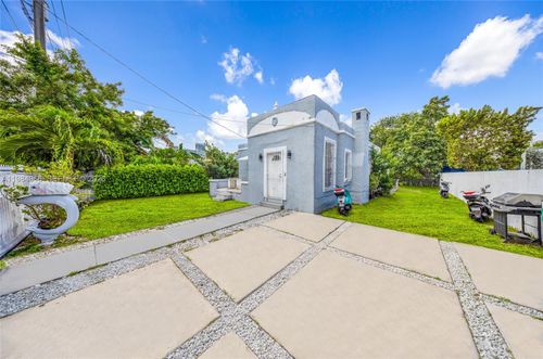 844 Nw 29th St, Miami, FL, 33127-3831 | Card Image