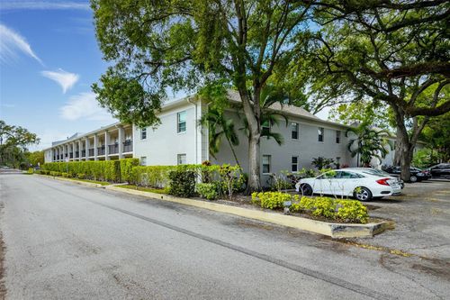 apt-42-5221 Bayshore Blvd, TAMPA, FL, 33611-4168 | Card Image