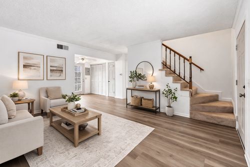 3173 Trails End Ln, Nashville, TN, 37214-5227 | Card Image