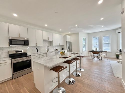 5-20 Broad St, Medway, MA, 02053-1102 | Card Image