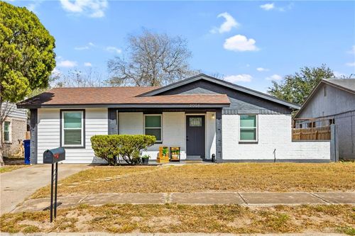 2004 Hawk Ave, McAllen, TX, 78504-3938 | Card Image