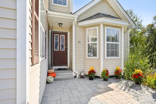 30 Reed Ct, Washingtonville, NY, 10992-1265 | Card Image